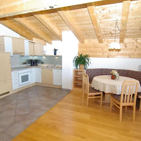 Hansjoerg-4 By Interhome Apartmán *